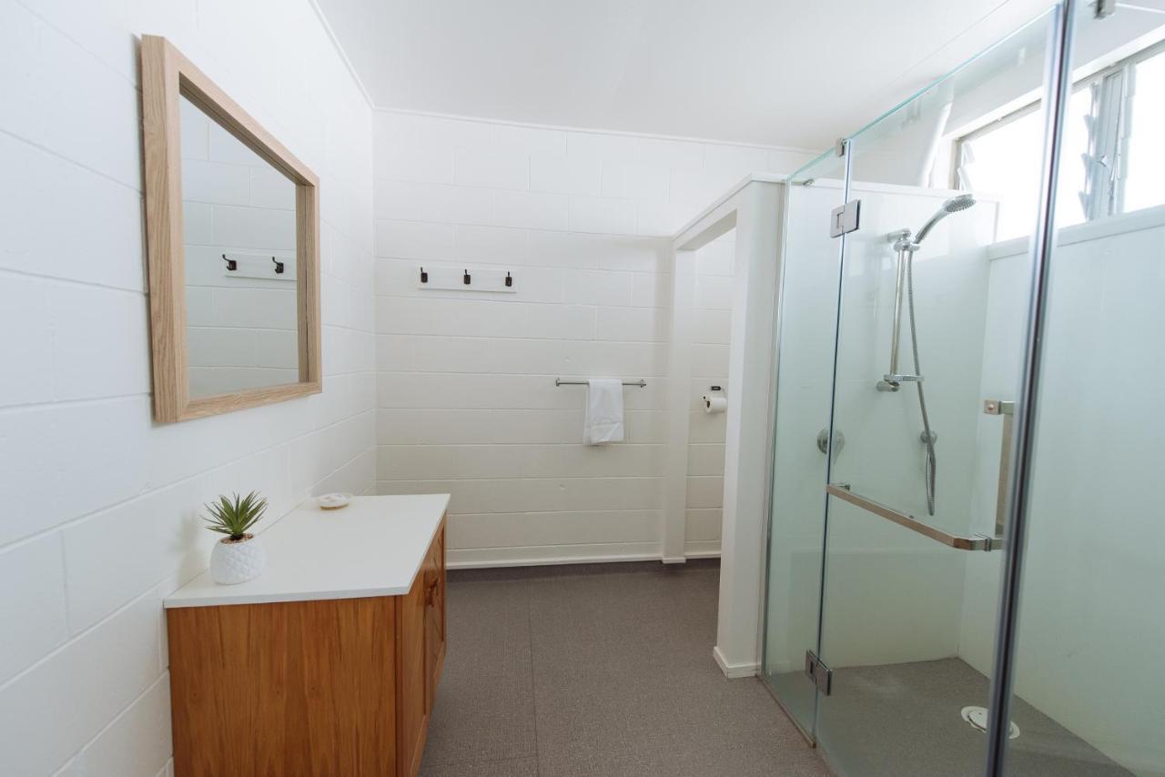 Pounawea Waterfront Motels Екстериор снимка